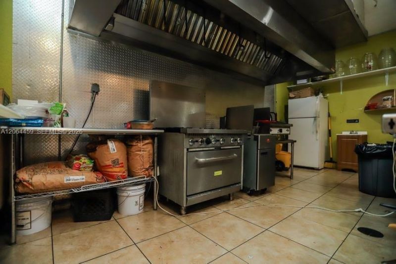 155 W Cowboy Way , La Belle, FL 33935 Photo