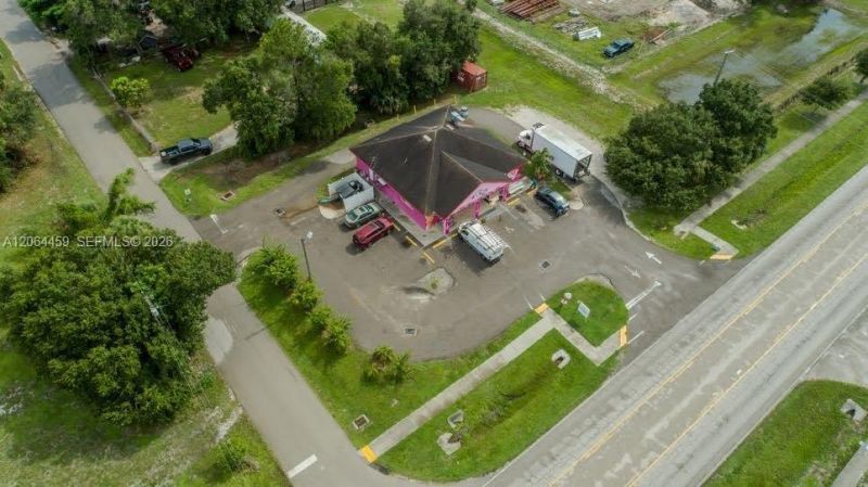 155 W Cowboy Way , La Belle, FL 33935 Photo