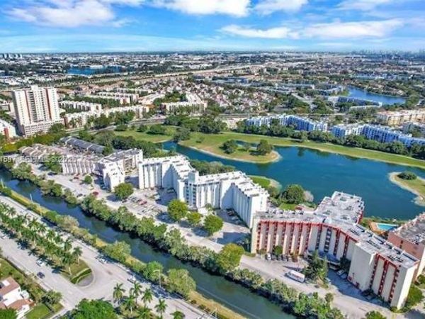 9682 Fontainebleau Blvd , Unit 608, Miami, FL 33172