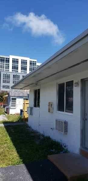 214 SE 8th St, Unit 3, Hallandale Beach, FL 33009 Photo