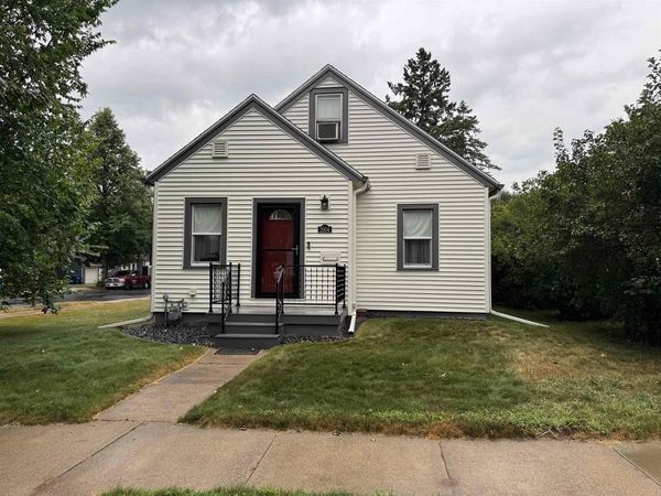 1004 N 5TH AVENUE, Wausau, WI 54401