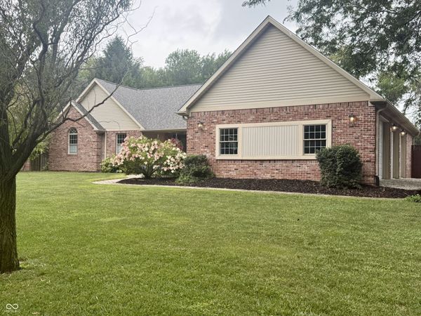 917 S State Road 47 , Crawfordsville, IN 47933