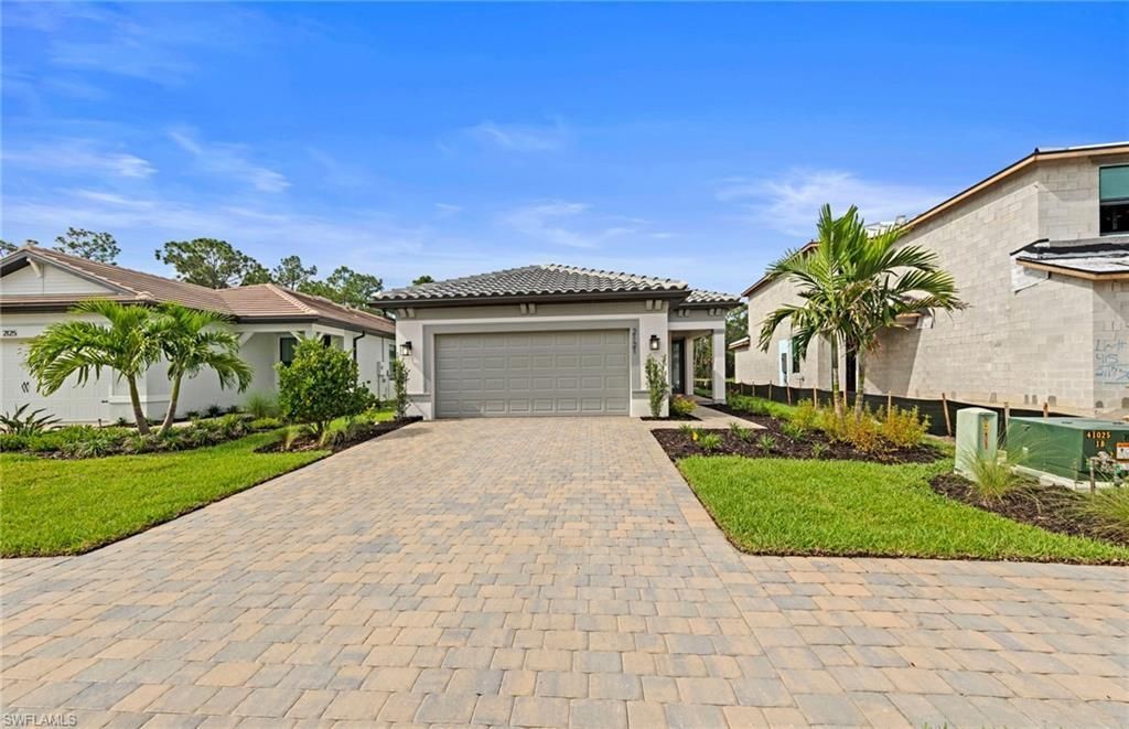 2121 Seville Ln, Naples, FL 34120 Photo