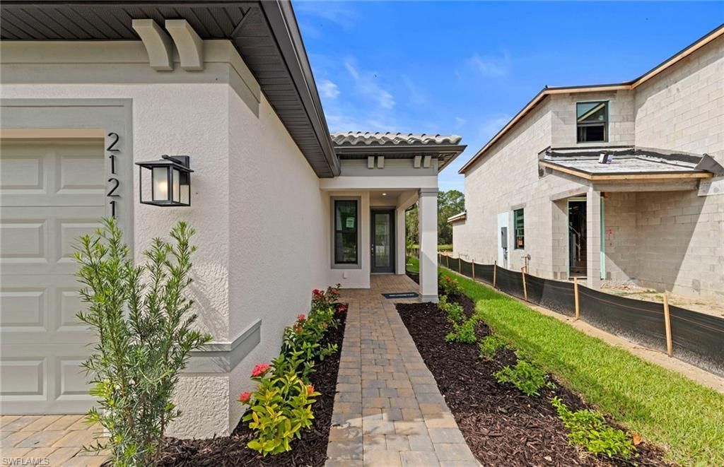 2121 Seville Ln, Naples, FL 34120 Photo