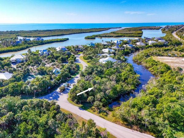5398 Osprey Ct, Sanibel, FL 33957