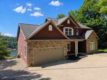 39 Dock View Lane, Morgantown, WV 26508