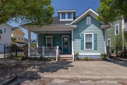 811 Johnson Ave. photo 4