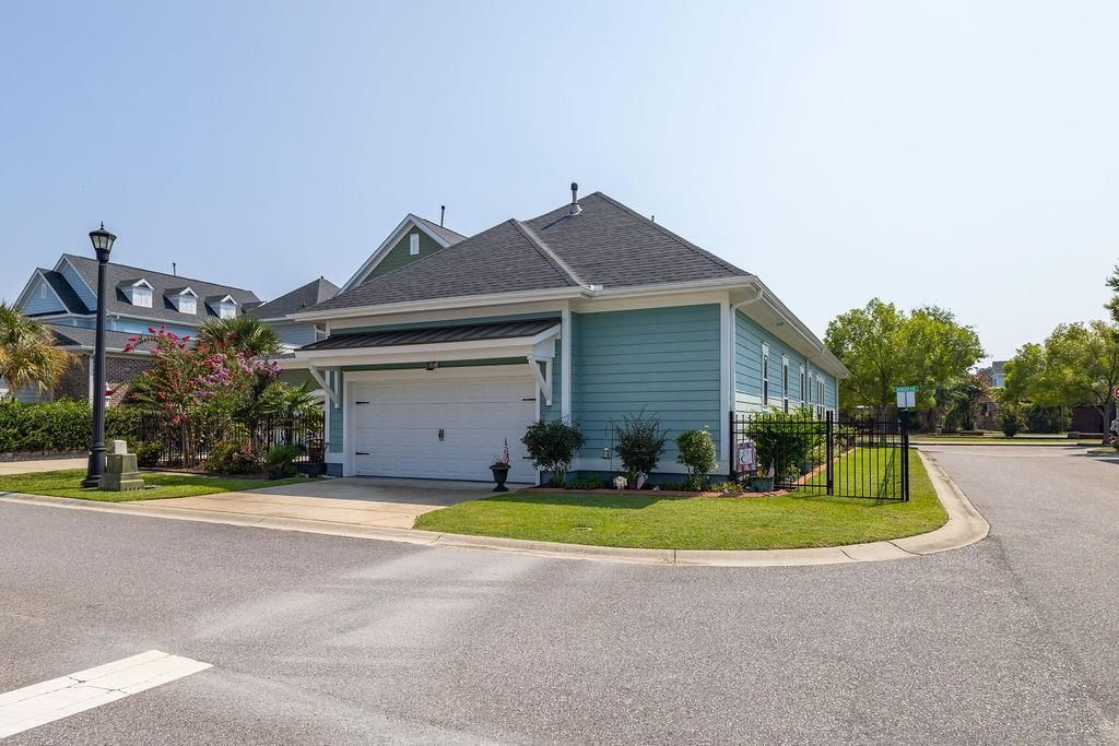 811 Johnson Ave. Photo 6