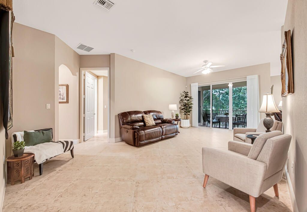 9786 Midship Way, Unit 203, Royal Palm Beach, FL 33411 Photo