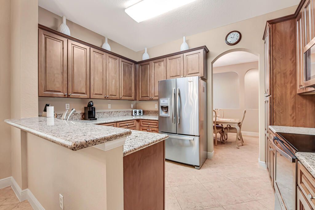 9786 Midship Way, Unit 203, Royal Palm Beach, FL 33411 Photo