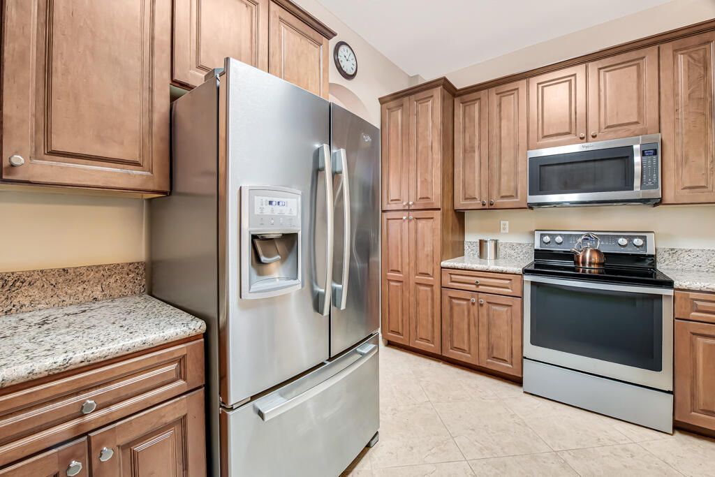 9786 Midship Way, Unit 203, Royal Palm Beach, FL 33411 Photo