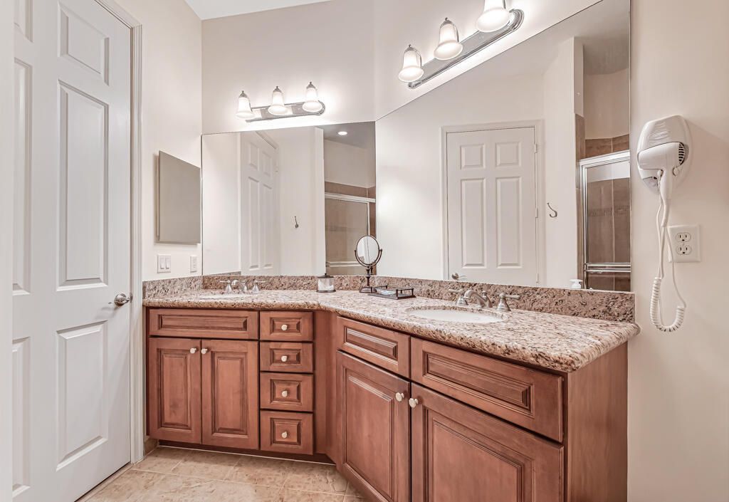 9786 Midship Way, Unit 203, Royal Palm Beach, FL 33411 Photo