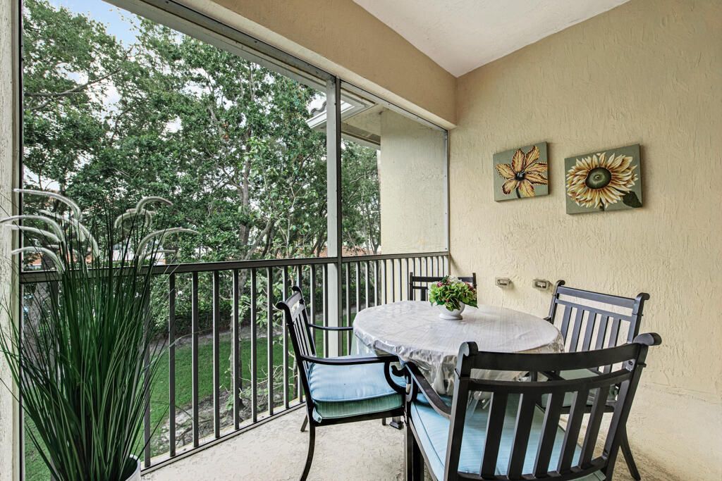 9786 Midship Way, Unit 203, Royal Palm Beach, FL 33411 Photo