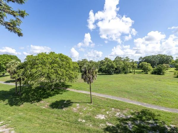 6061 N FALLS CIR Drive, Unit 402, Lauderhill, FL 33319