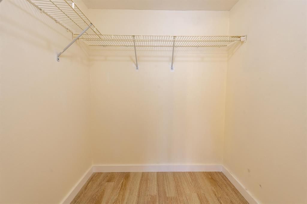 6061 N Falls Cir Drive, Unit 402, Lauderhill, FL 33319 Photo