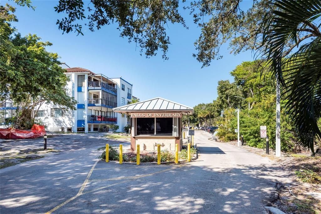 6061 N Falls Cir Drive, Unit 402, Lauderhill, FL 33319 Photo