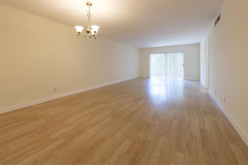 6061 N Falls Cir Drive, Unit 402, Lauderhill, FL 33319 Photo