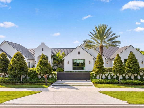 1634 N SWINTON Avenue, Delray Beach, FL 33444