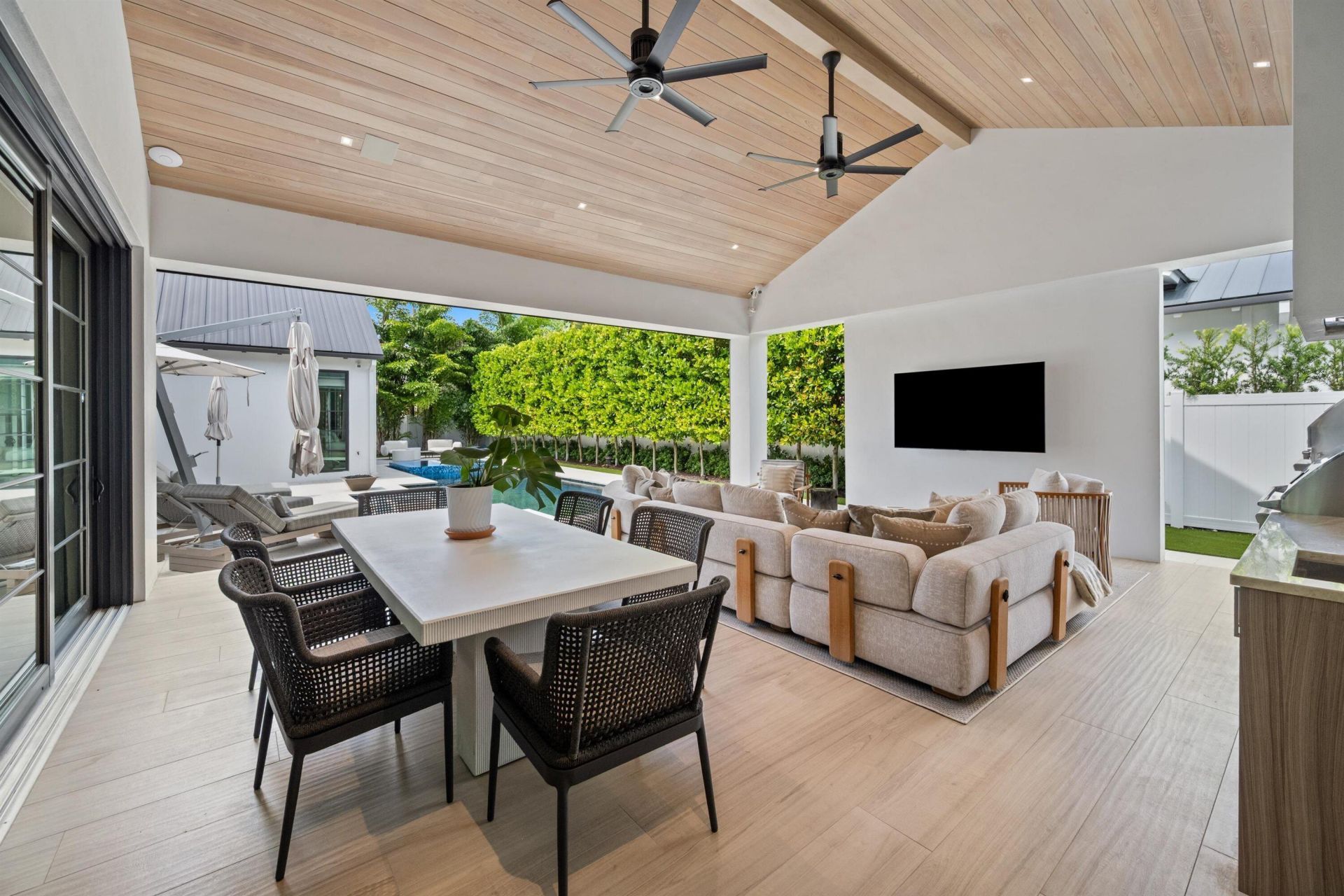 1634 N Swinton Avenue, Delray Beach, FL 33444 Photo