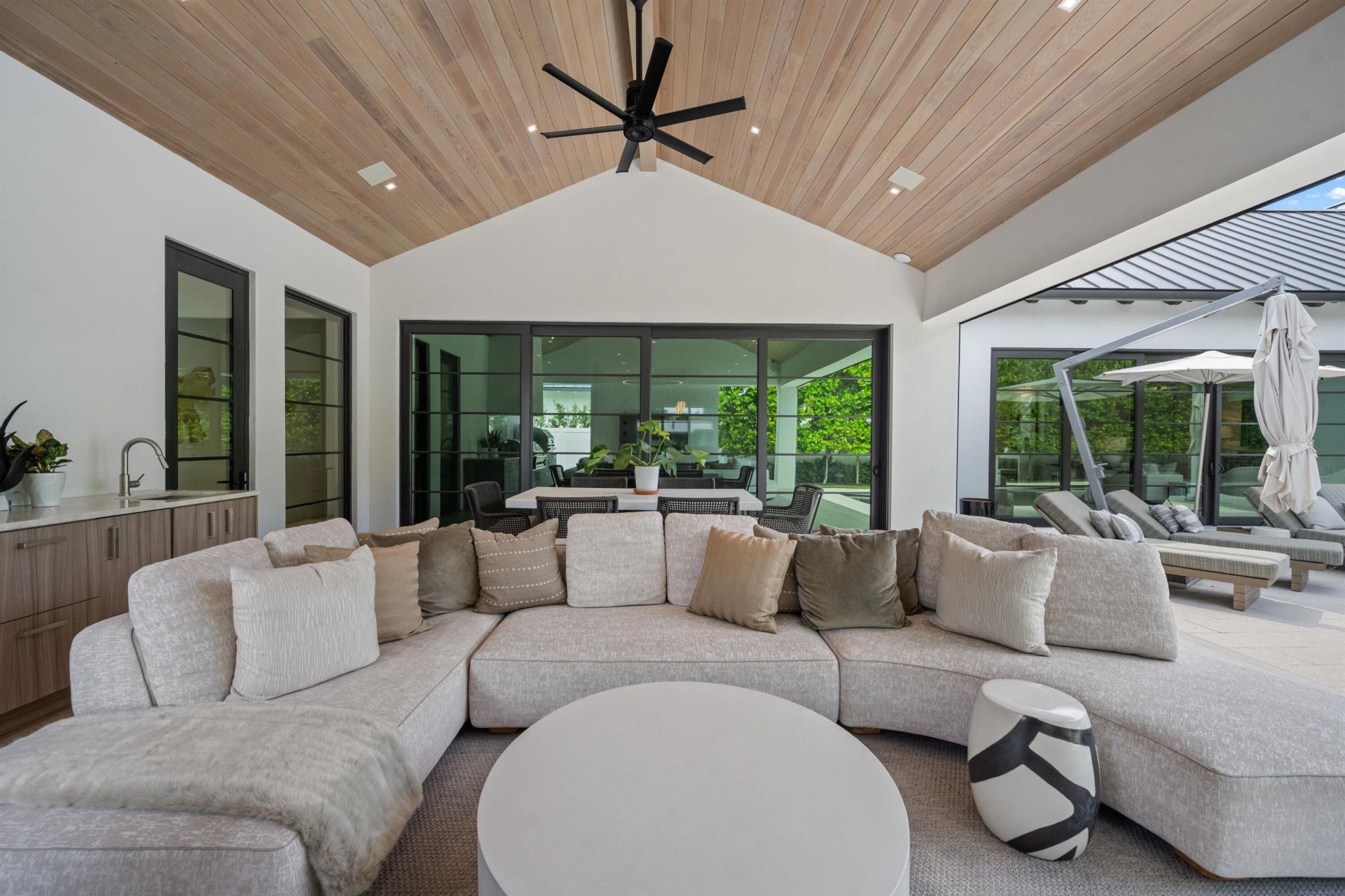 1634 N Swinton Avenue, Delray Beach, FL 33444 Photo