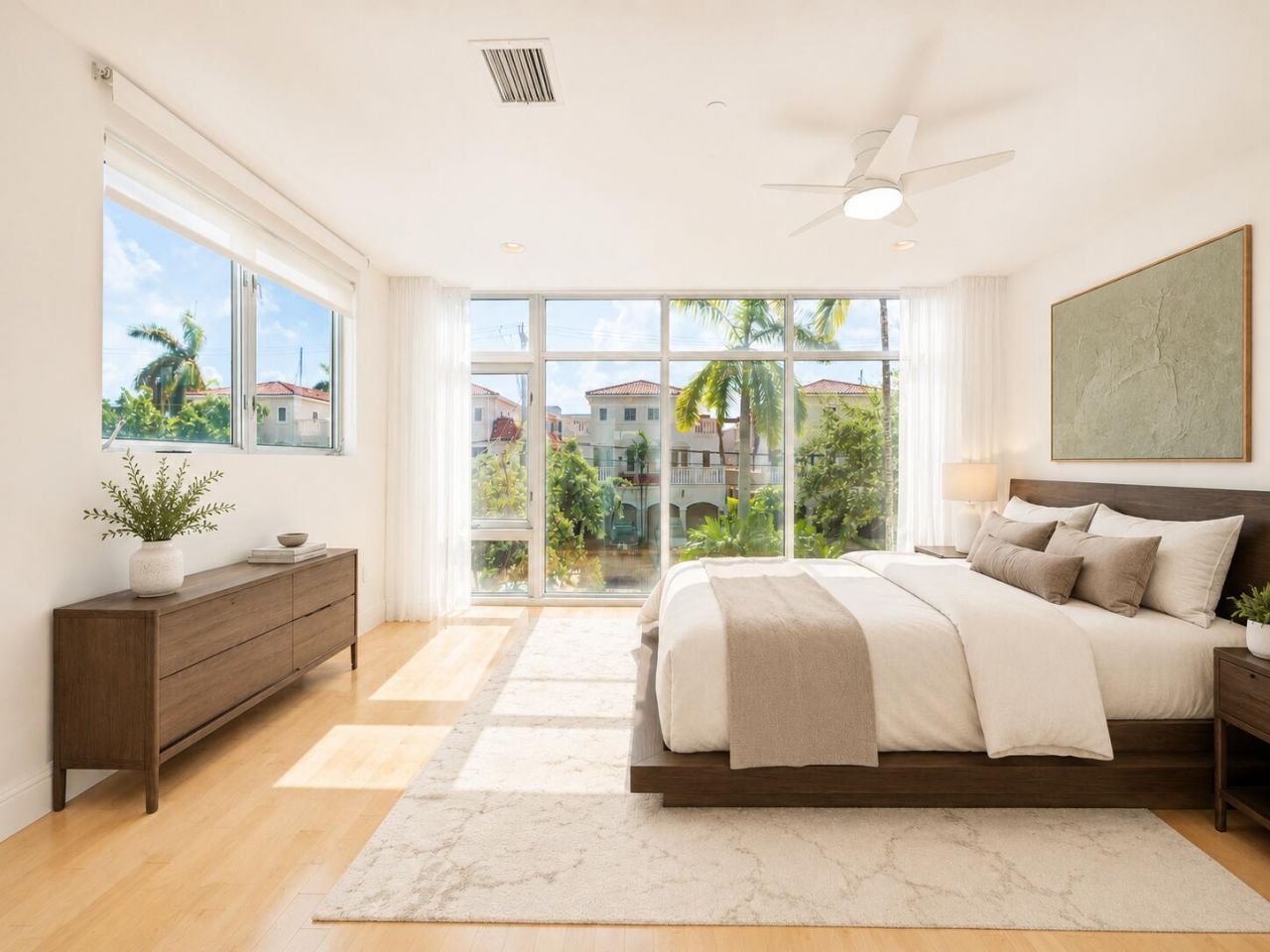 215 Hendricks Isle, Fort Lauderdale, FL 33301 Photo