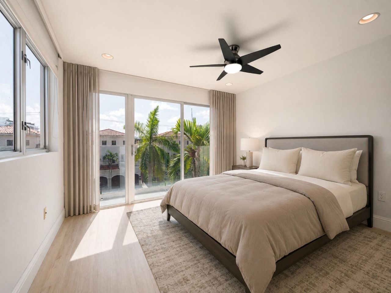 215 Hendricks Isle, Fort Lauderdale, FL 33301 Photo