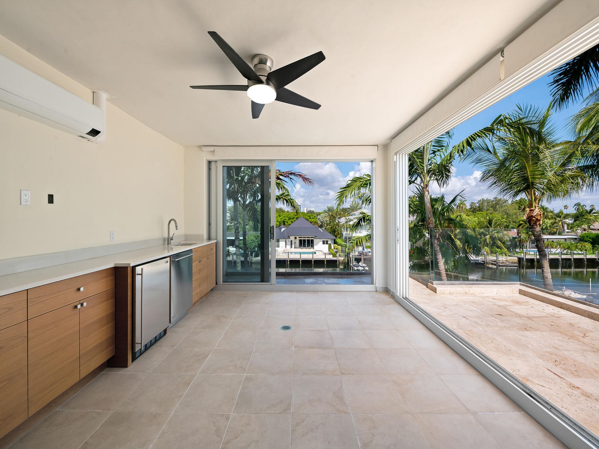 215 Hendricks Isle, Fort Lauderdale, FL 33301 Photo