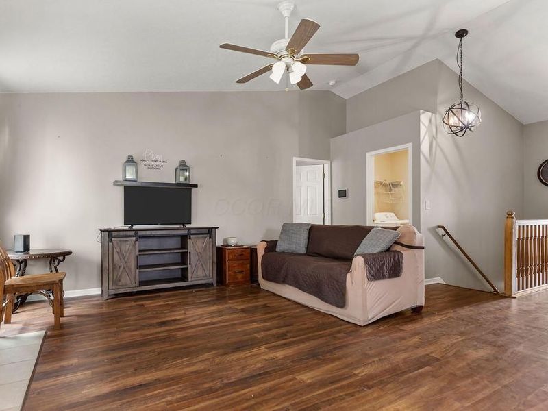 2352 Boston Mills Drive , Grove City, OH 43123 Photo 6