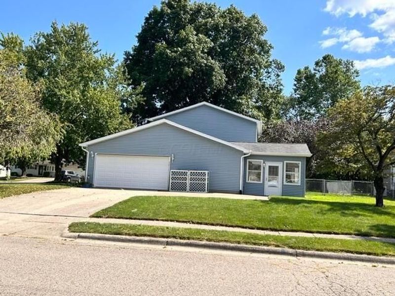 819 Dietrich Street , Newark, OH 43055 Photo 2