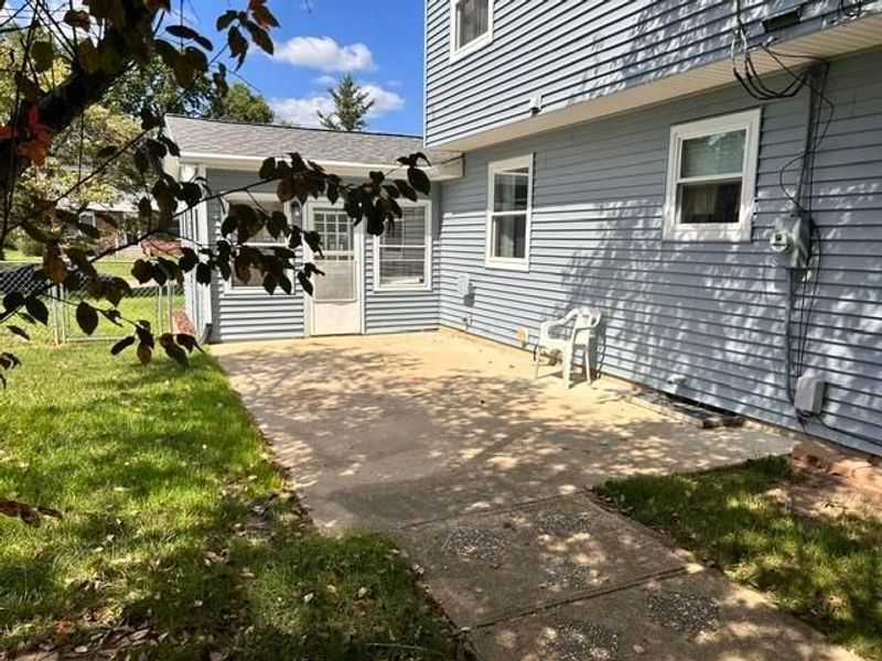 819 Dietrich Street , Newark, OH 43055 Photo 9