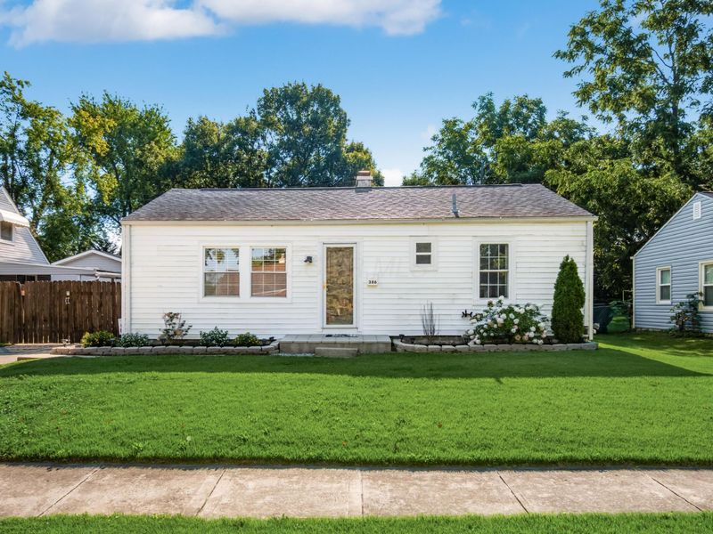 386 Old Village Road, Columbus, OH 43228 Photo 1