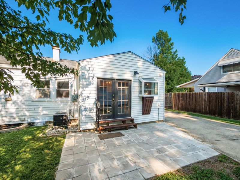 386 Old Village Road, Columbus, OH 43228 Photo 29