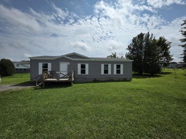 2435 KY-80 , Russell Springs, KY 42642