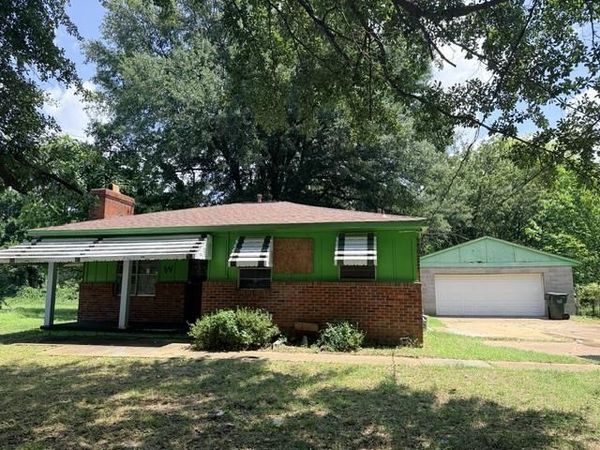 3202 OLD HORN LAKE RD, Memphis, TN 38109