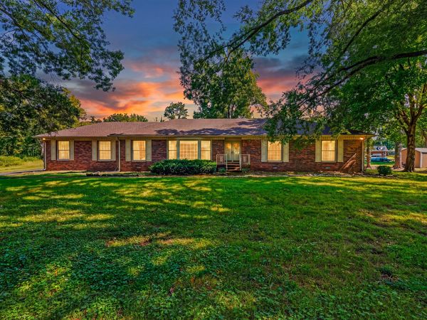 237 Shute Ln, Old Hickory, TN 37138