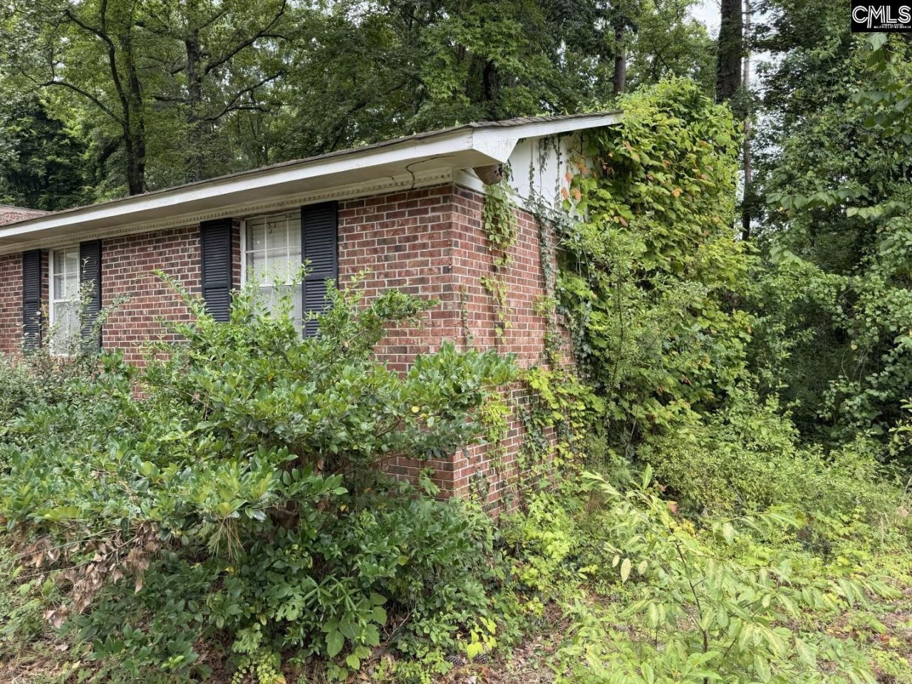 1875 Woodsboro Drive Photo 13