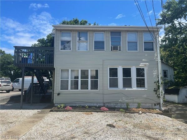 1365 East Avenue , Akron, OH 44307