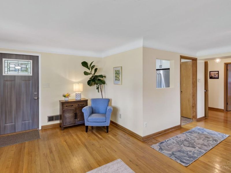 7841 Quarter Maine Avenue, Deer Park, OH 45236 Photo 6