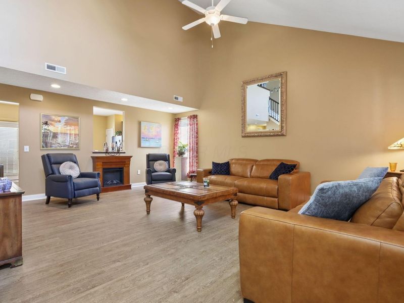 4471 Snowy Meadow Drive, Grove City, OH 43123 Photo 9
