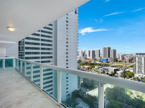 1800 N Bayshore Dr , Unit 2410, Miami, FL 33132