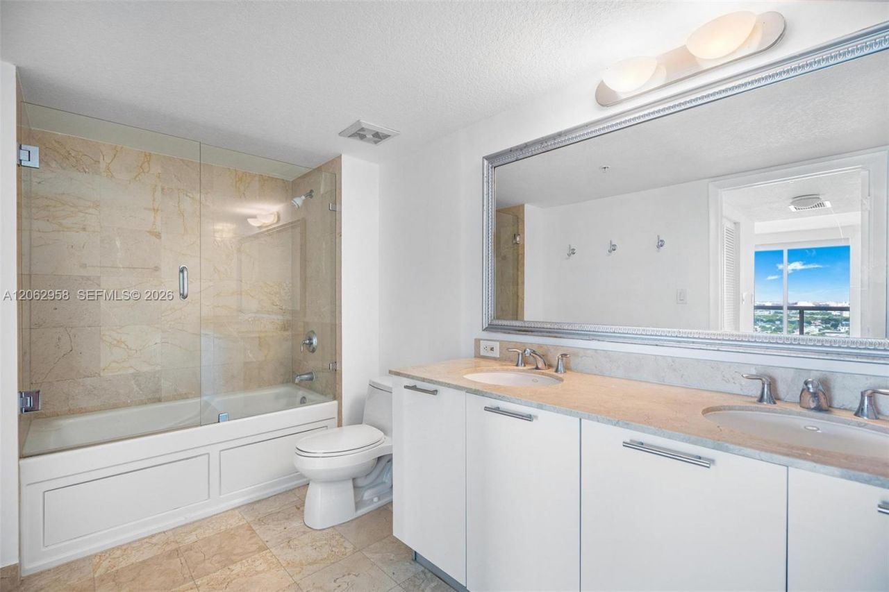 1800 N Bayshore Dr , Unit 2410, Miami, FL 33132 Photo
