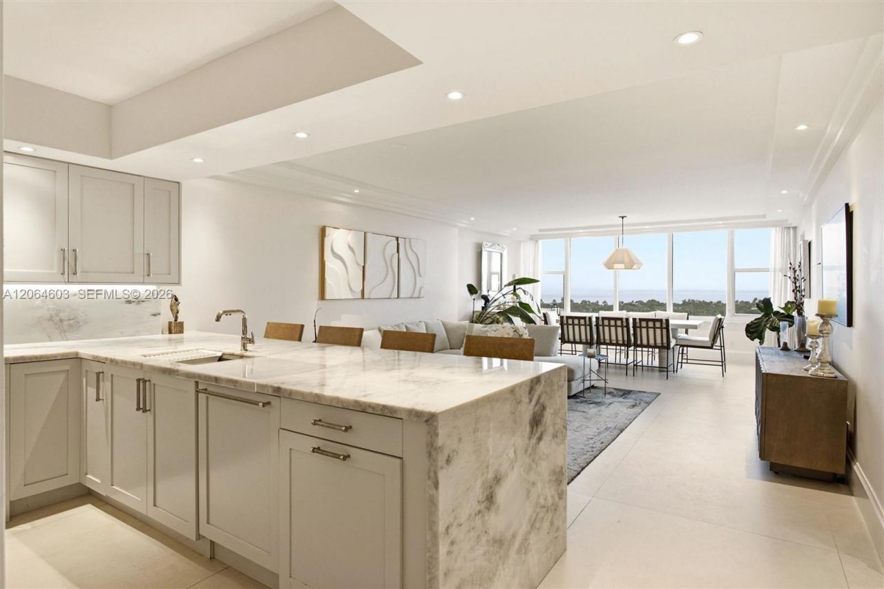 5600 Collins Ave, Unit 15S, Miami Beach, FL 33140 Photo
