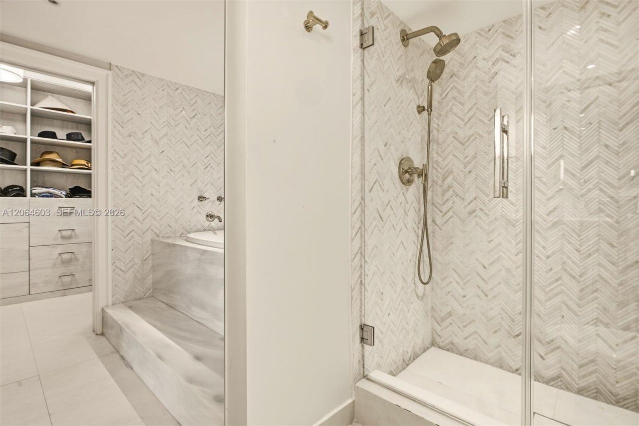 5600 Collins Ave, Unit 15S, Miami Beach, FL 33140 Photo