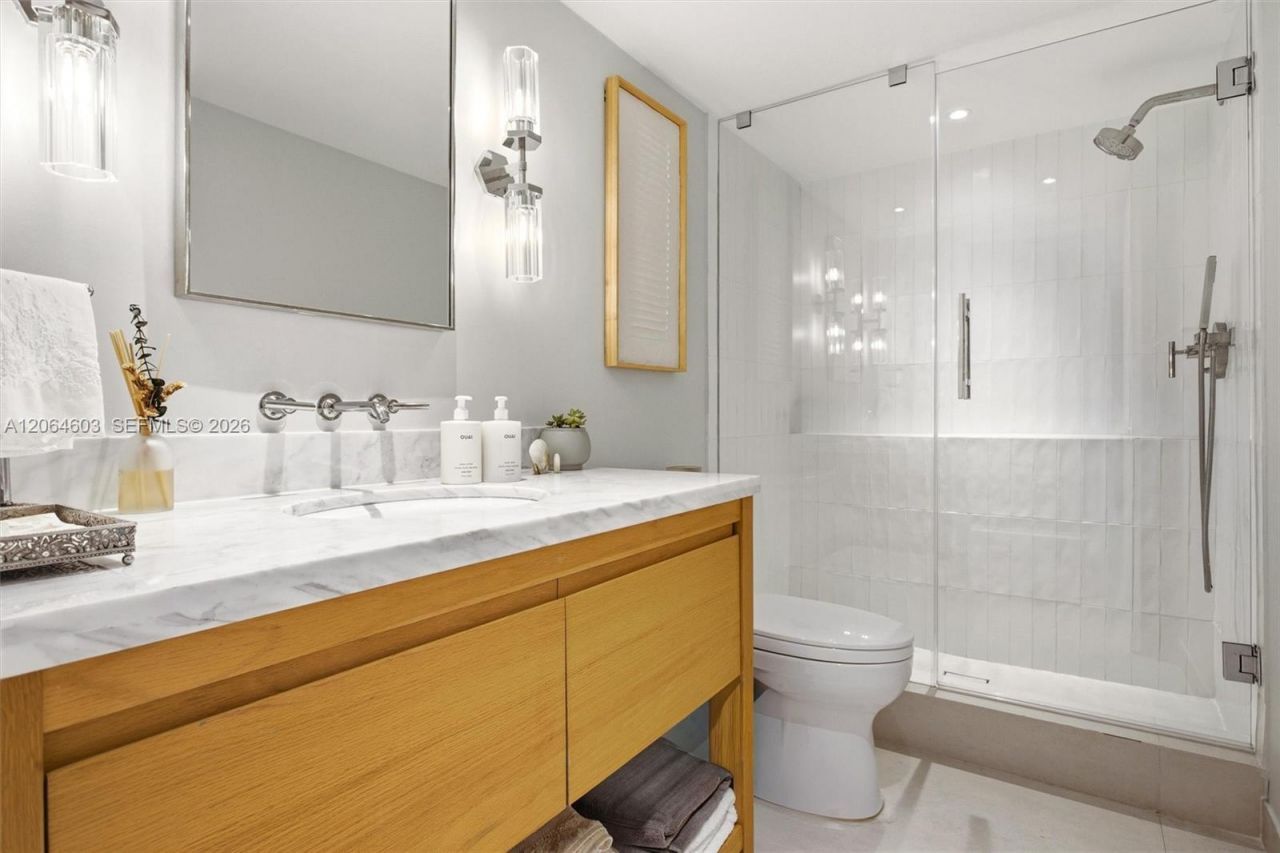 5600 Collins Ave, Unit 15S, Miami Beach, FL 33140 Photo
