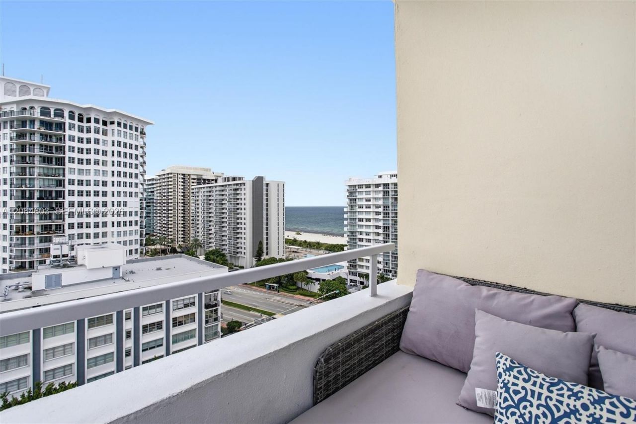 5600 Collins Ave, Unit 15S, Miami Beach, FL 33140 Photo