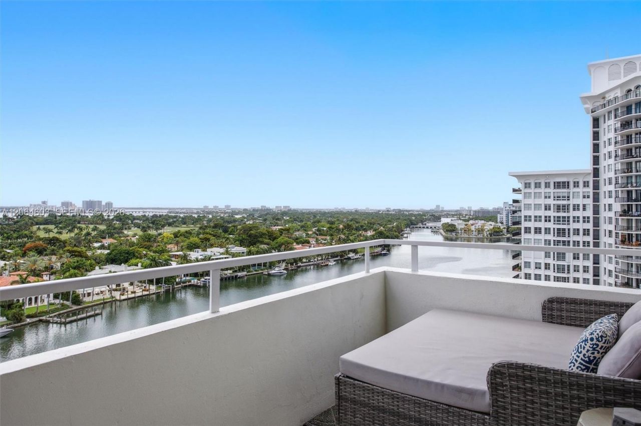 5600 Collins Ave, Unit 15S, Miami Beach, FL 33140 Photo