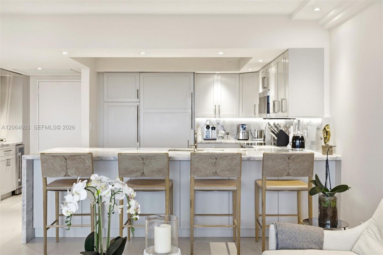 5600 Collins Ave, Unit 15S, Miami Beach, FL 33140 Photo