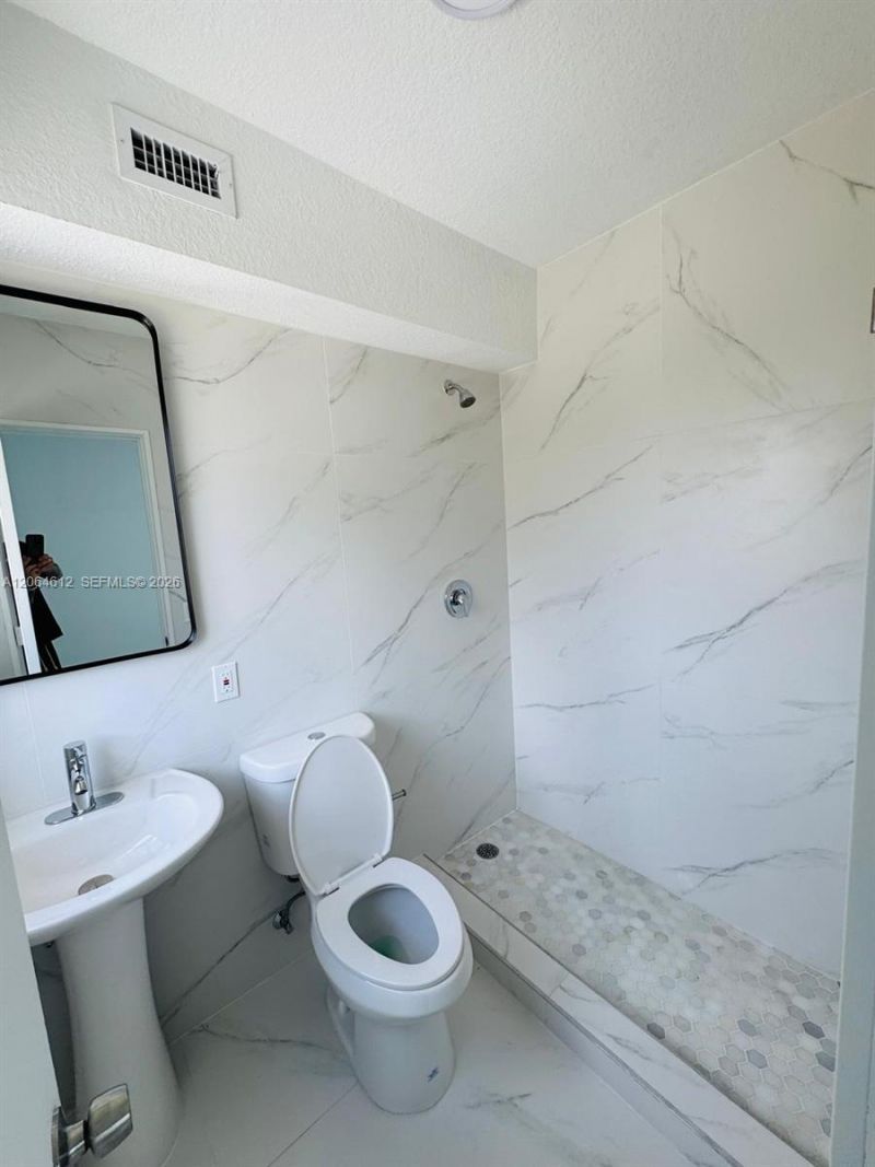 8440 NW 4th Ave , Unit 8440, Miami, FL 33150 Photo