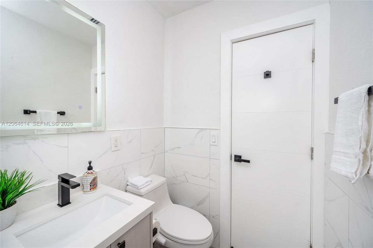 5505 NW 5th Ct, Unit 5507, Miami, FL 33127 Photo