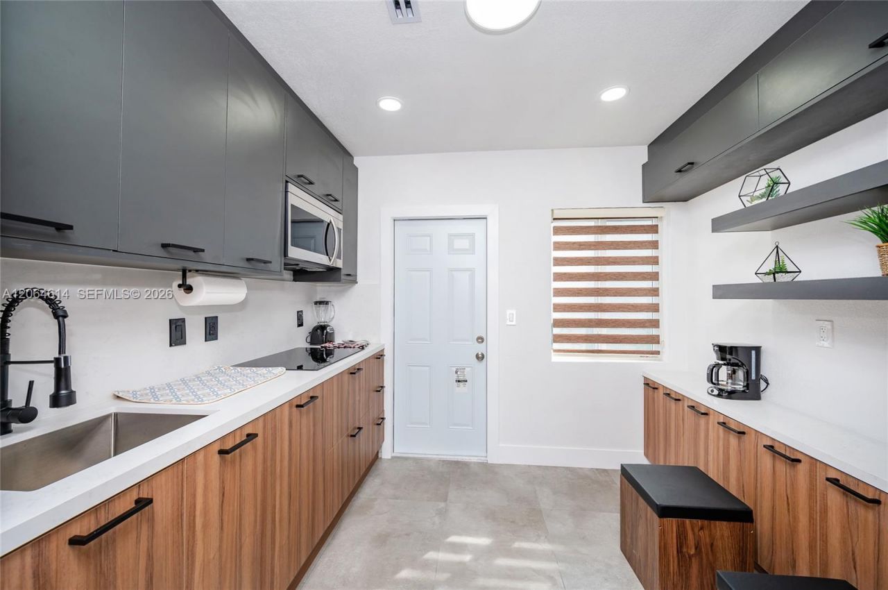 5505 NW 5th Ct, Unit 5507, Miami, FL 33127 Photo